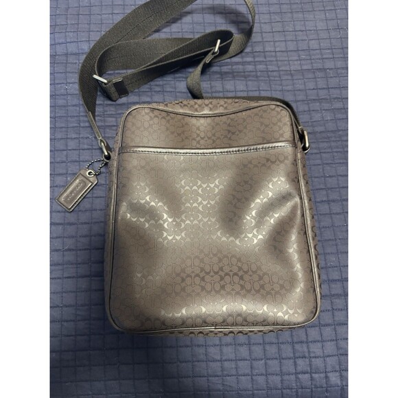 COACH UNISEX SIGNATURE C LOGO BROWN TOTE F70848 - Picture 2 of 5